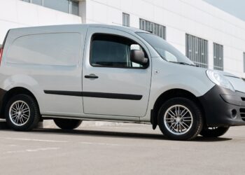 Company Vehicles – Should you choose a company van over a company car?